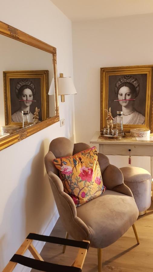 Das Kleine Hotel Iphofen, Fruehstueckszauber, No Waste, Nachhaltig, Nahe Aller Weingueter, Knauf Gips Kg Und Connekt, Kleines Secret Mit Garten & Terrassen, Tv Mirrorring, 55" Tv, Fine Dining, Hunde Willkommen Exterior foto